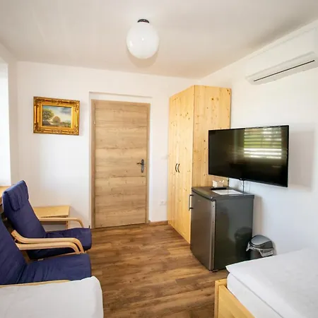 Eva - Bled Lesce (Upper Carniola)