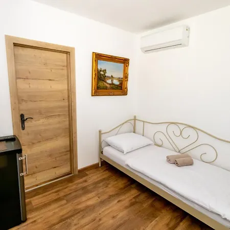 Gostinjska kuća Eva - Bled Lesce (Upper Carniola)