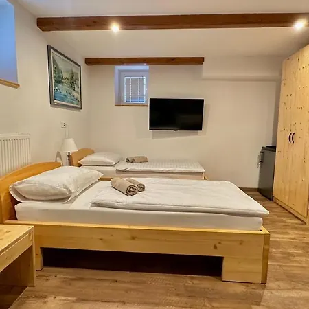 Eva - Bled Affittacamere *