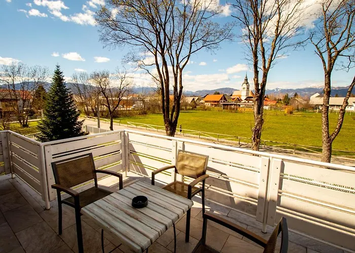 Гостевой дом Eva - Bled Лешче